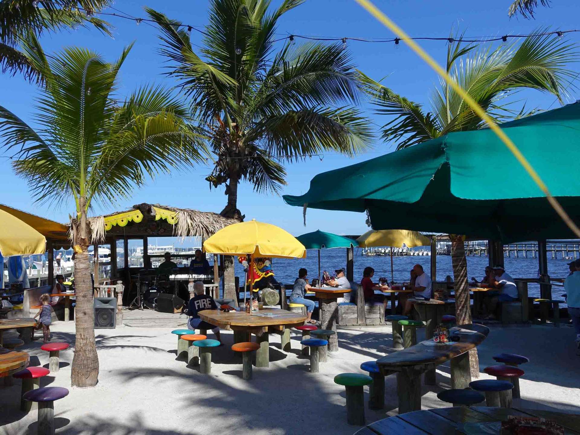 Captain Hiram's Sandbar, United States of America, Florida beach bar with view at the sea