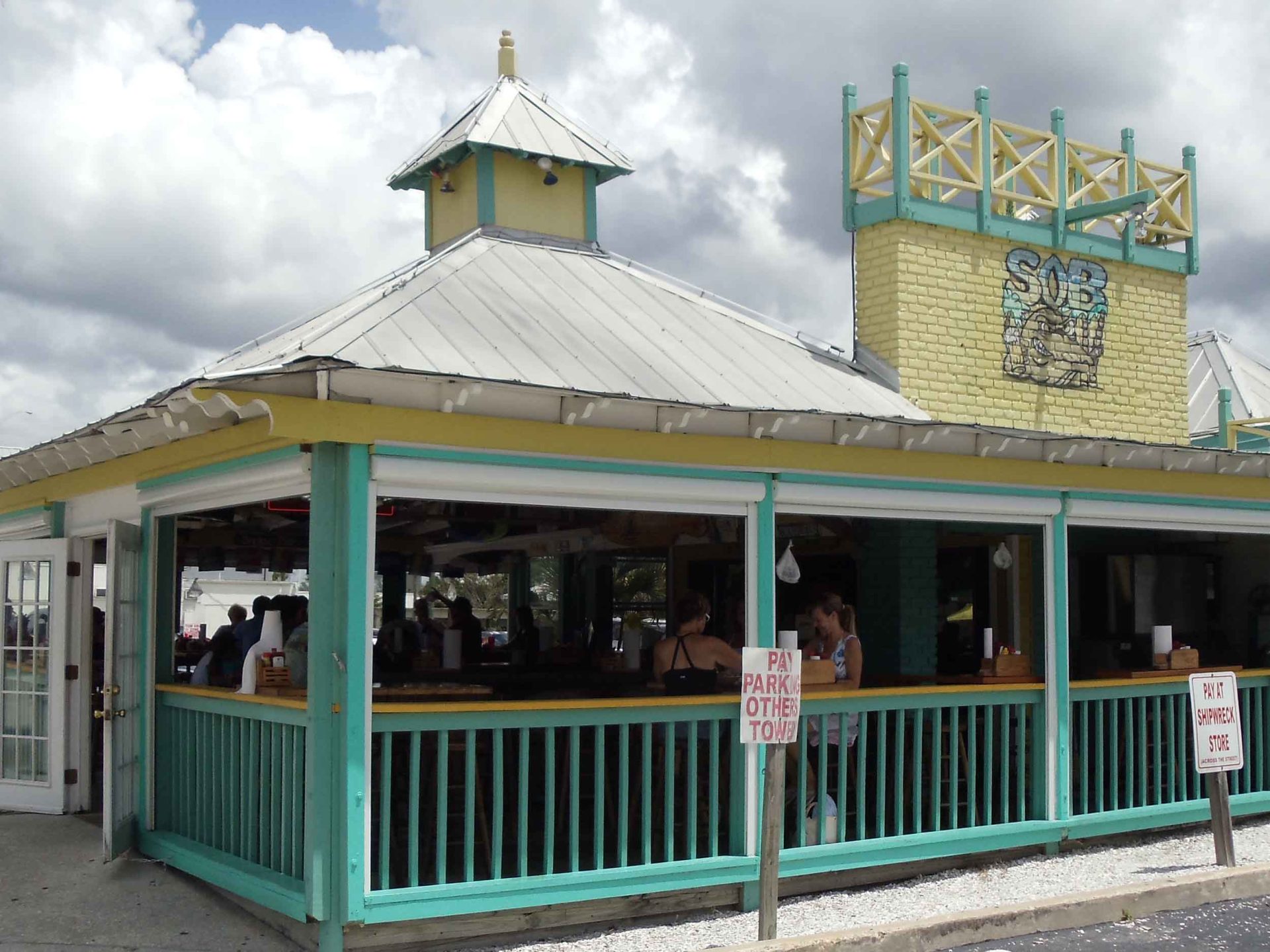Smokin' Oyster Brewery, United States of America, Florida beach bar with view at the sea