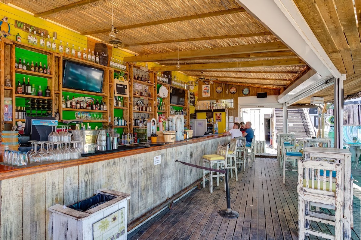 The Beach Bar Vale do Lobo, Portugal, Lagos beach bar with view at the sea