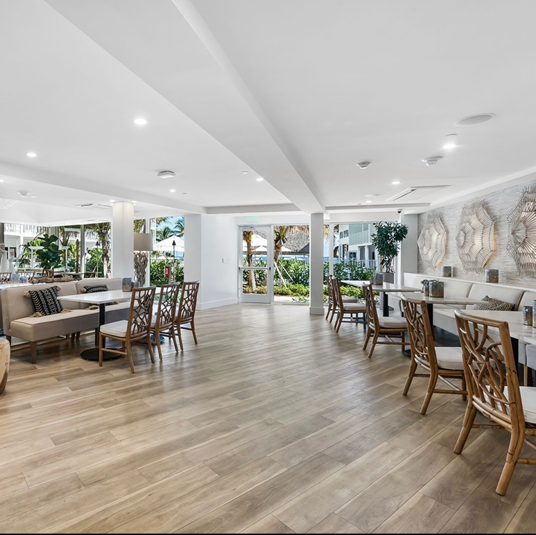 Barracuda Lounge, United States of America, Florida beach bar with view at the sea